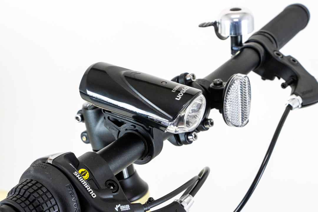 ＼アウトレット／THIRDBIKES　クロスバイク　フェスクロスライト　外装6段　軽量アルミフレーム　160cm～