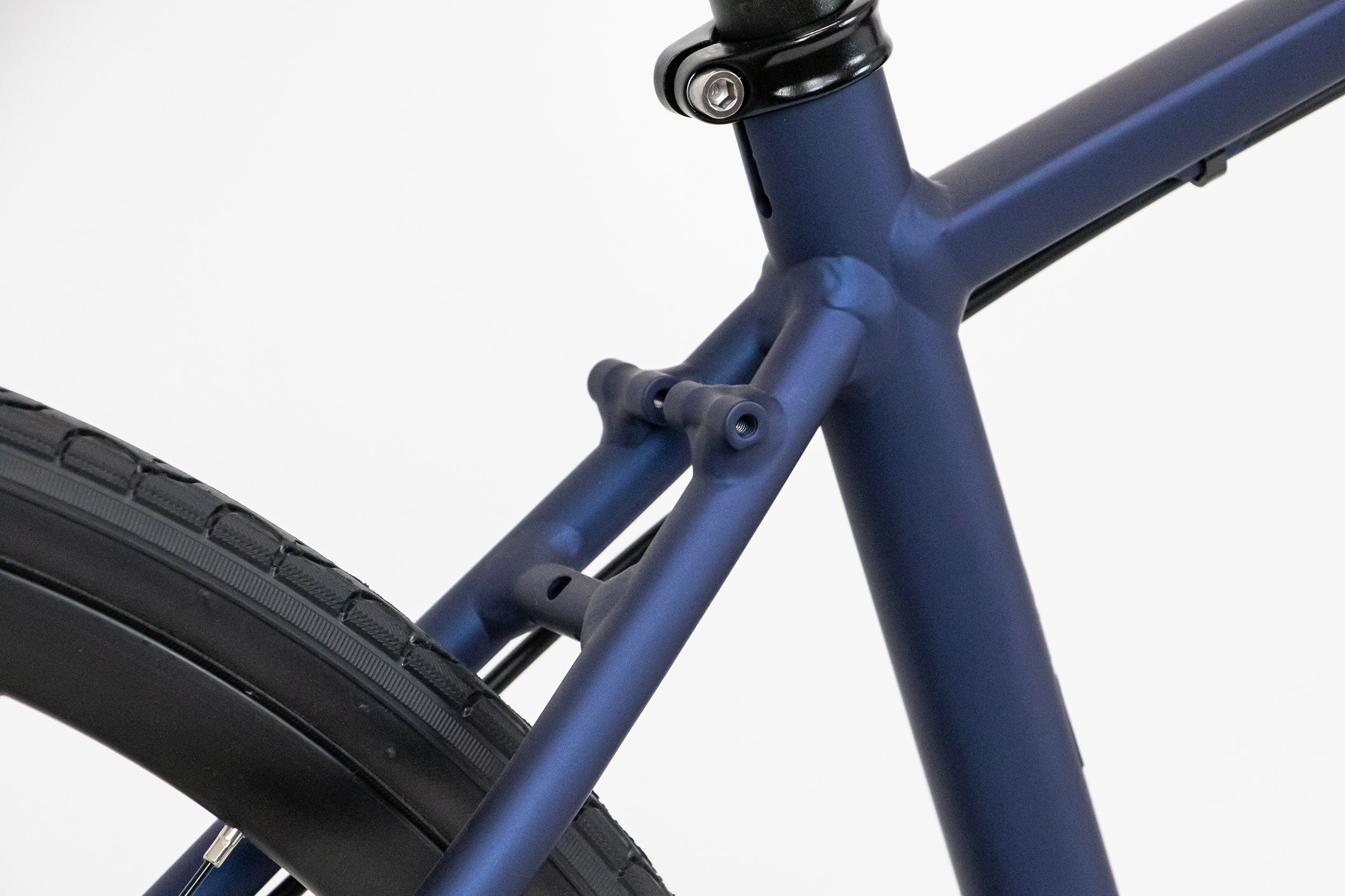 クロスバイク コーダーブルーム レイルディスク 2023年モデル 16段変速 2023年モデル油圧ディスクブレーキ搭載のクロスバイク