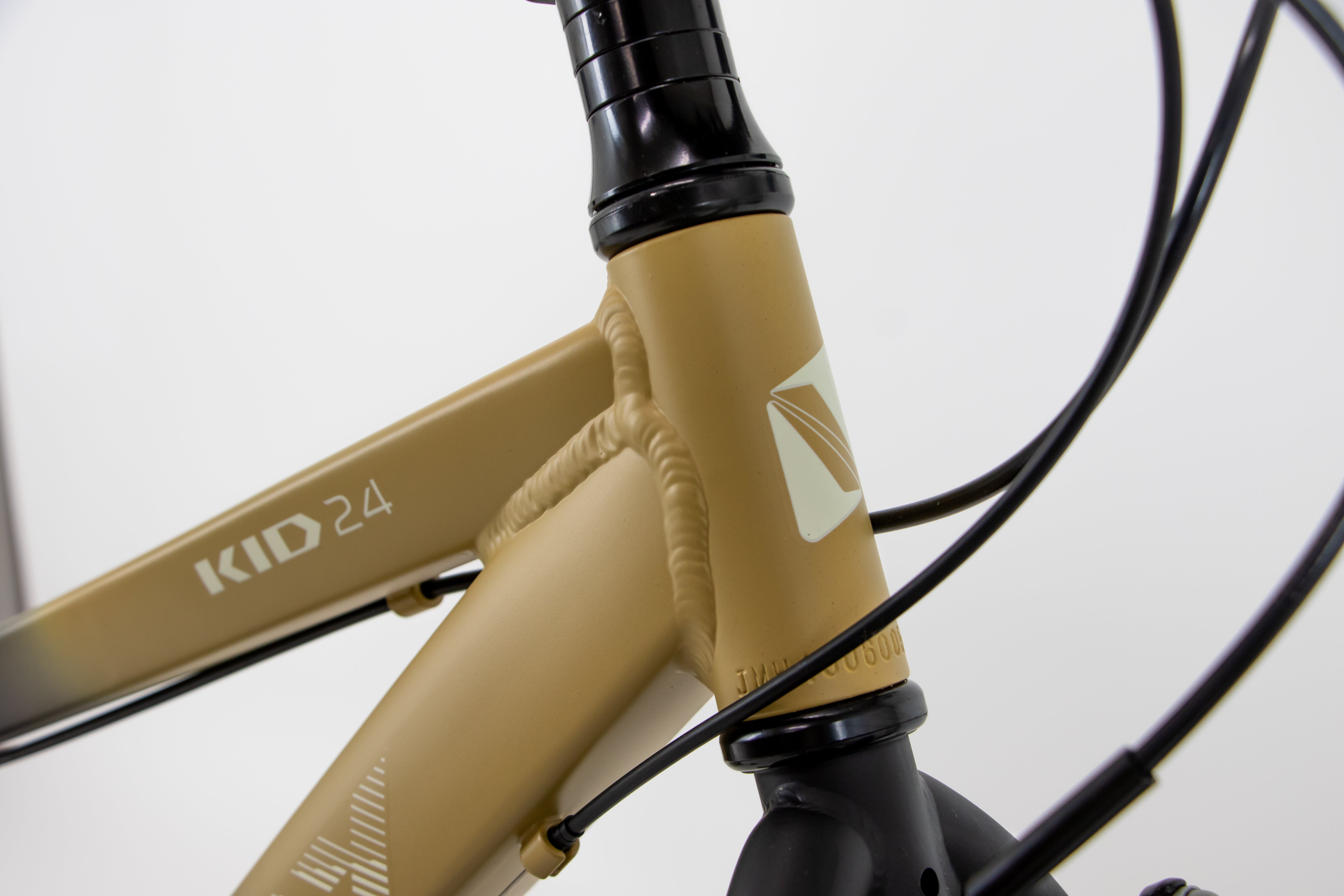 新生活応援セール／[NESTO STANDARD] X-VALLEY KID 24 (ネスト クロス