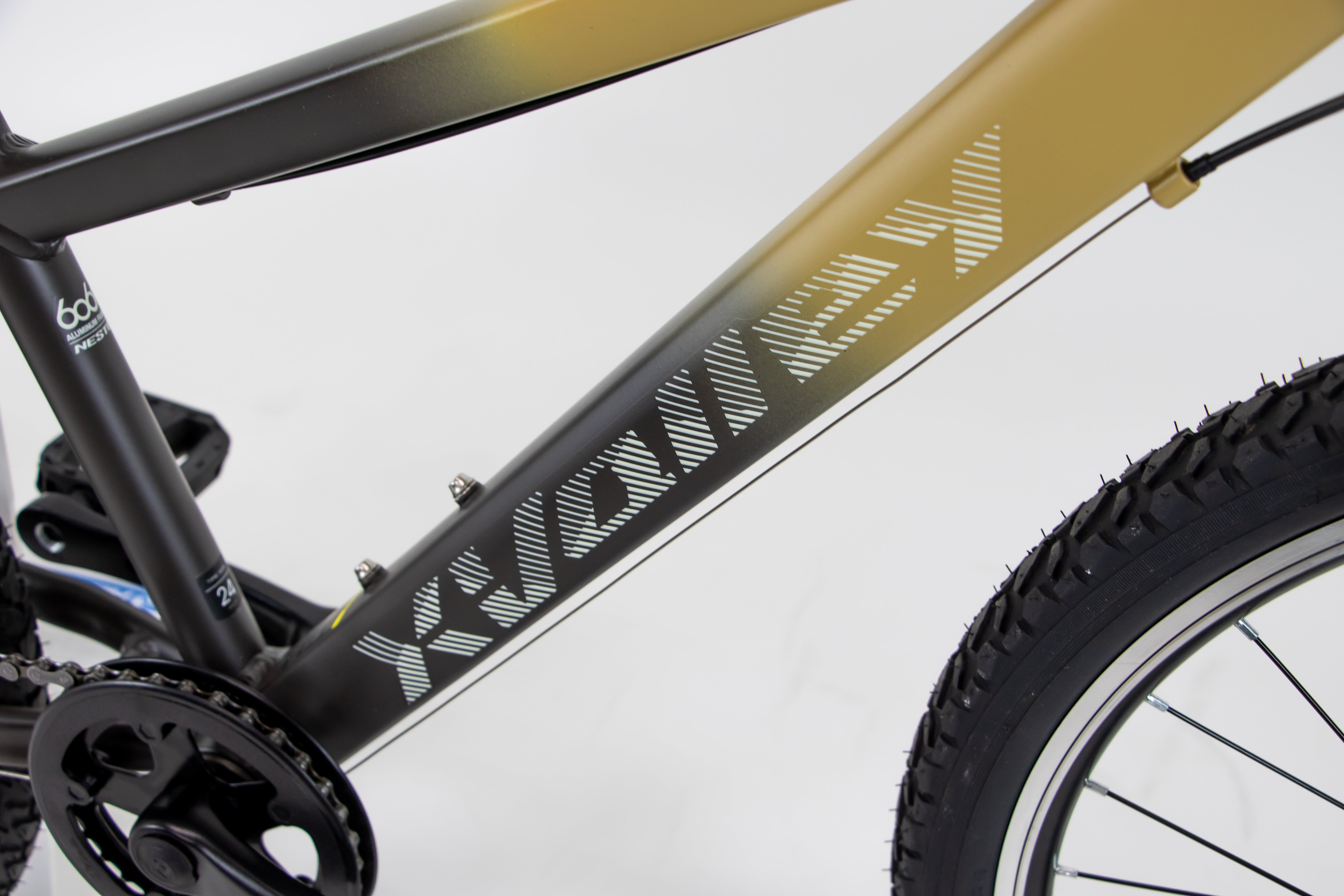 新生活応援セール／[NESTO STANDARD] X-VALLEY KID 24 (ネスト クロス